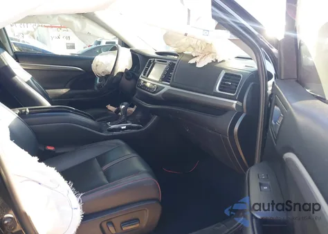 2019 Toyota Highlander Se from USA, damaged, VIN 5TDJZRFH8KS975969